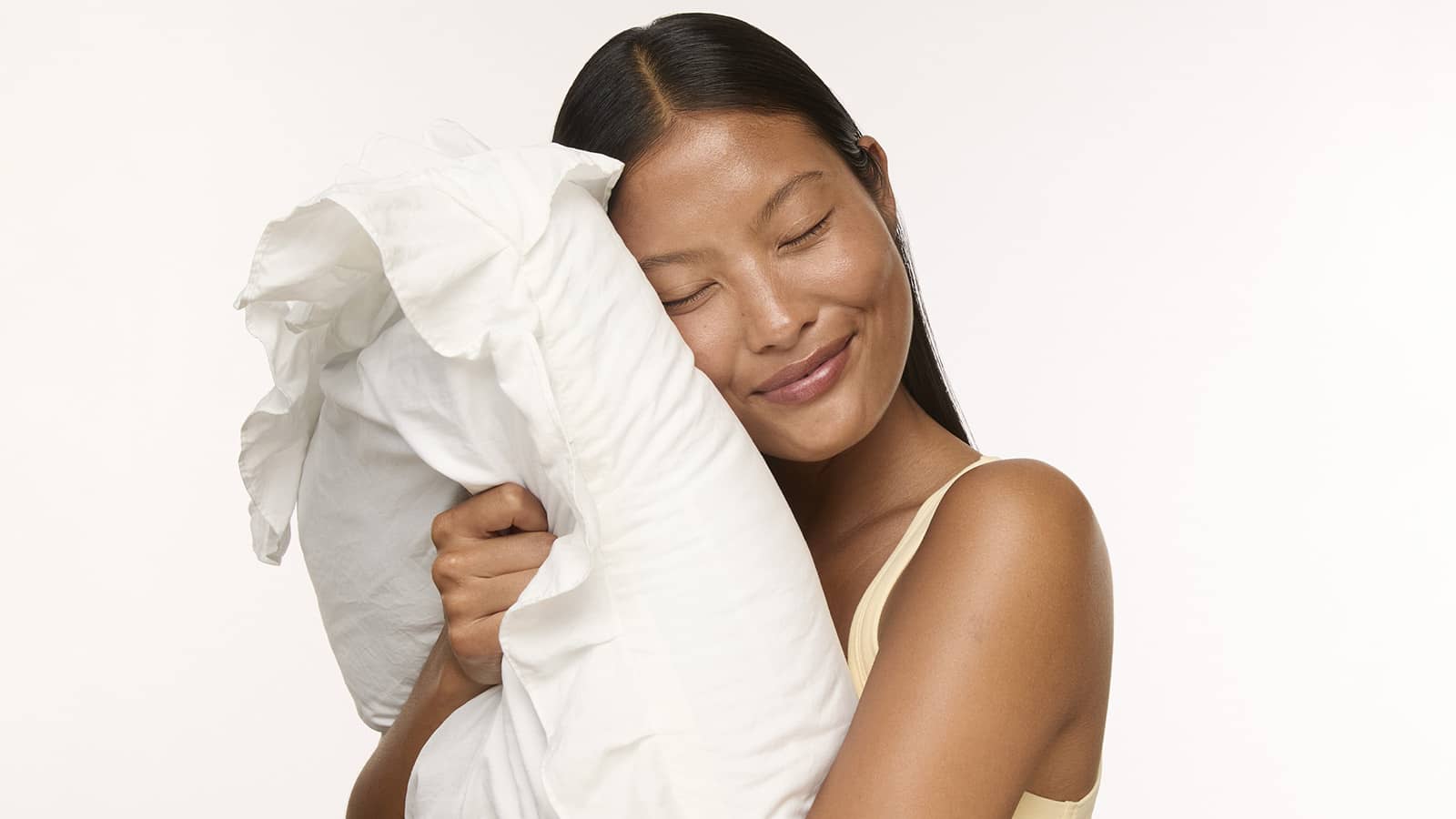 eye pillow by good day in use smoothing under eyes