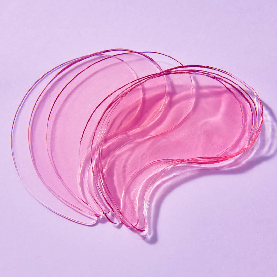 close up details of the rose eye masks hydrating smoothing dry under eyes