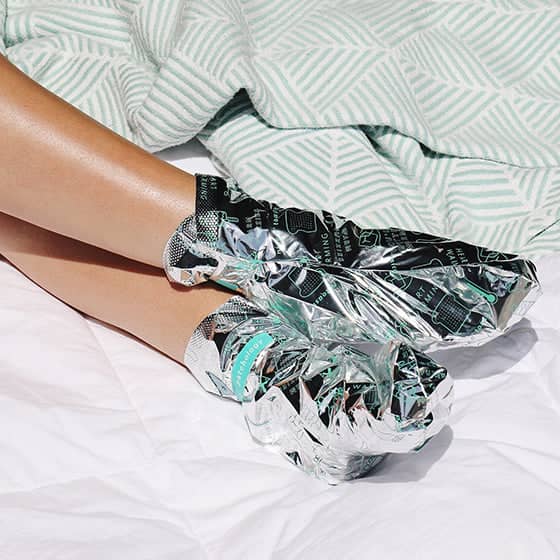 Patchology moisturizing and hydrating shea butter foot and hand masks 10 minutes